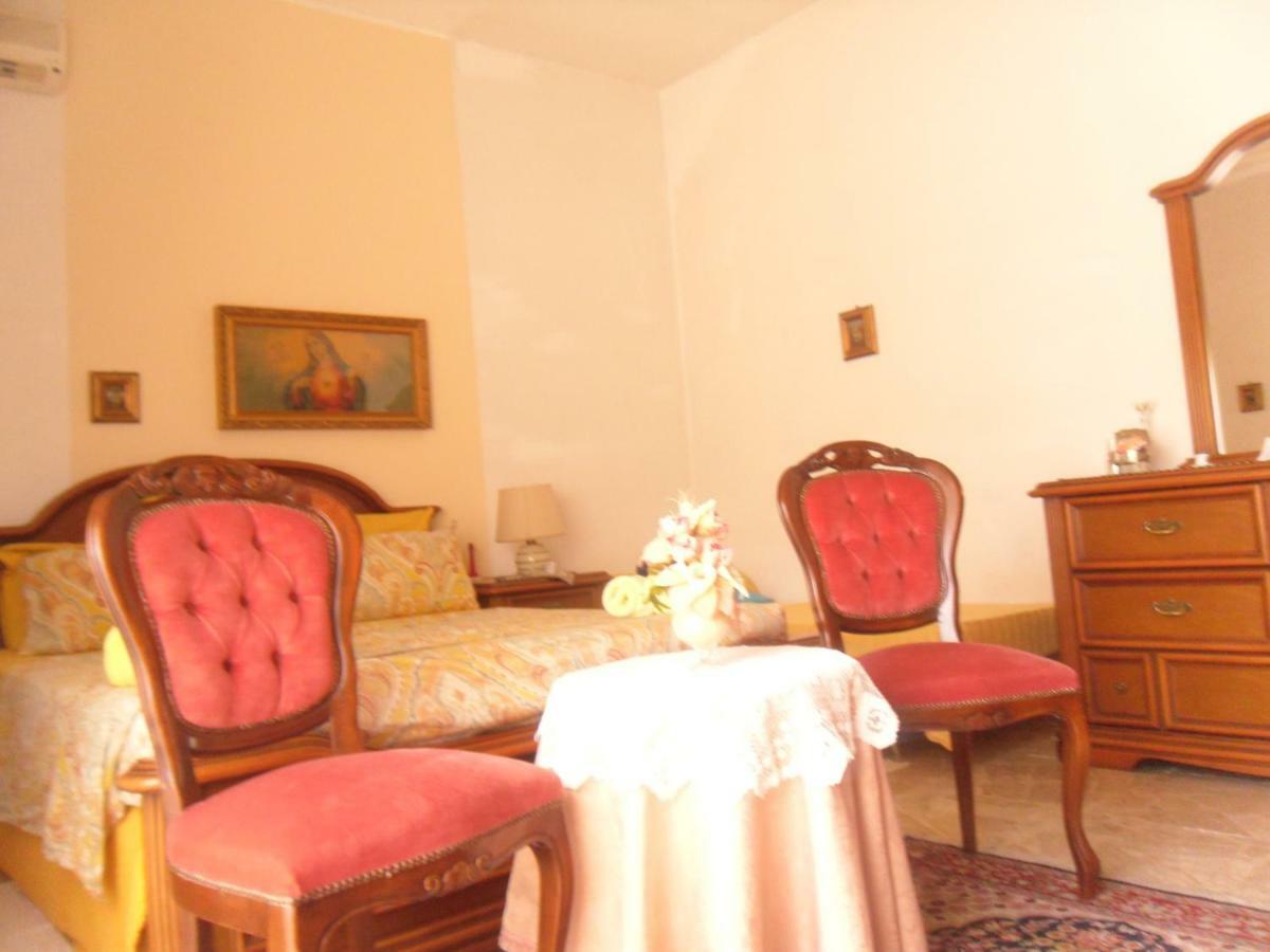 Amabile Guesthouse Milis Exterior photo